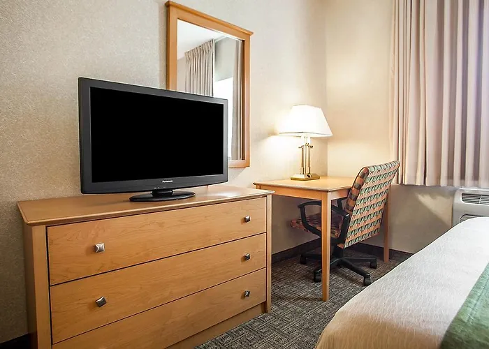Comfort Near Casino District Hotel Rockford