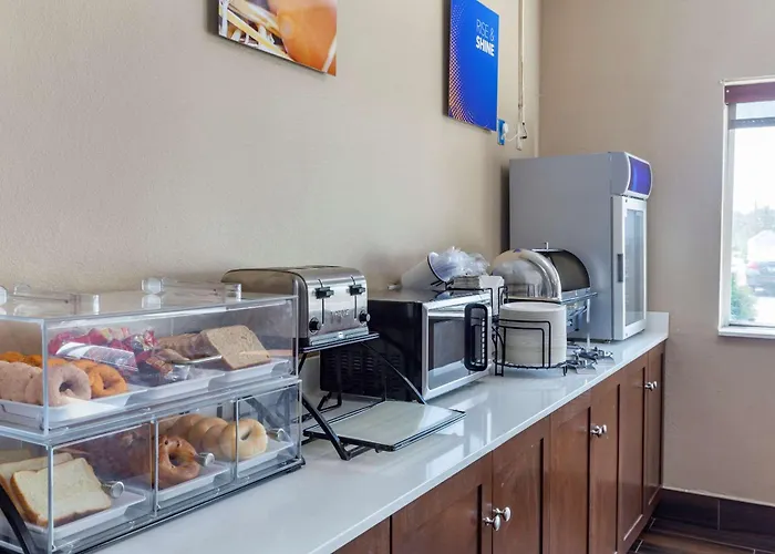 Hotel Comfort Near Casino District Rockford