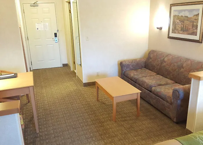 Hotel Comfort Near Casino District Rockford